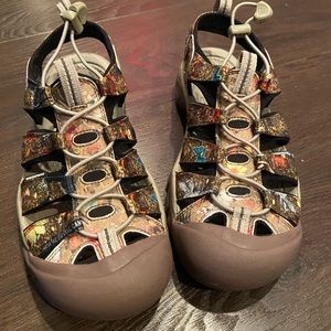 Keen Water Shoes Woman’s Size 9